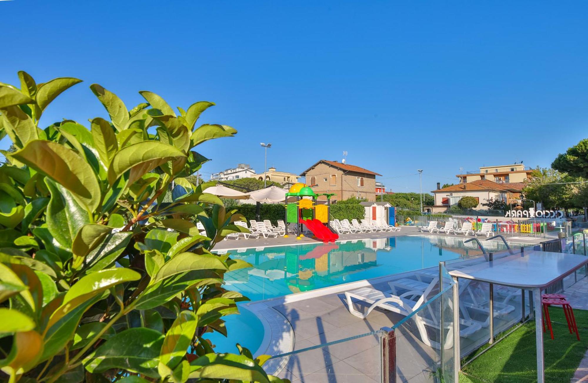 Ciccio Hotel Misano Adriatico Exterior foto